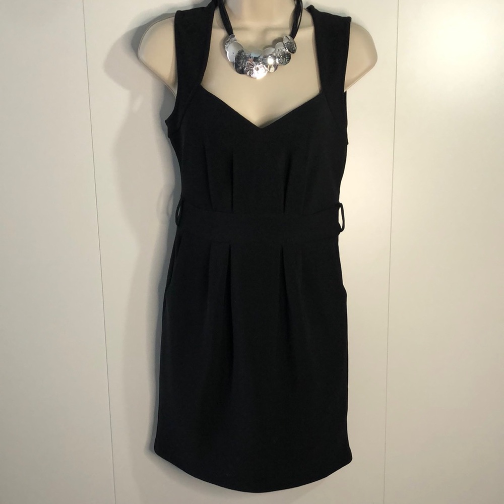 Akira Black Label Dress sz Med Black EUC Sweetheart Neckline-Quality fabric feel